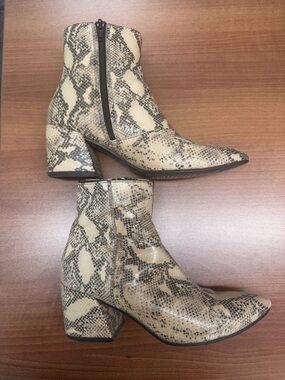 Vagabond Snake Print Ankle Boots - Beige/Black